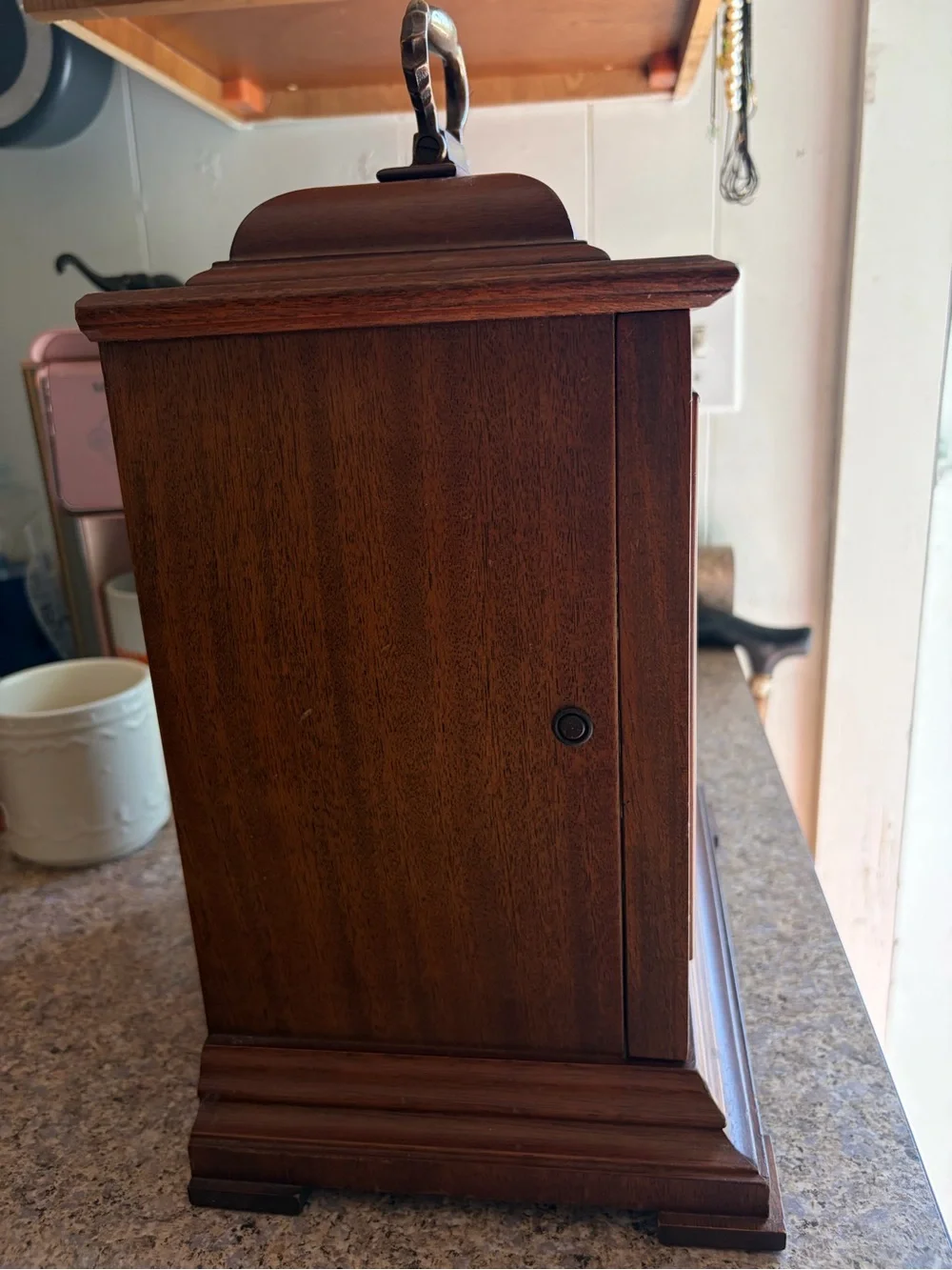 Vintage-Style Seth Thomas Brown Mantel Clock Decor -